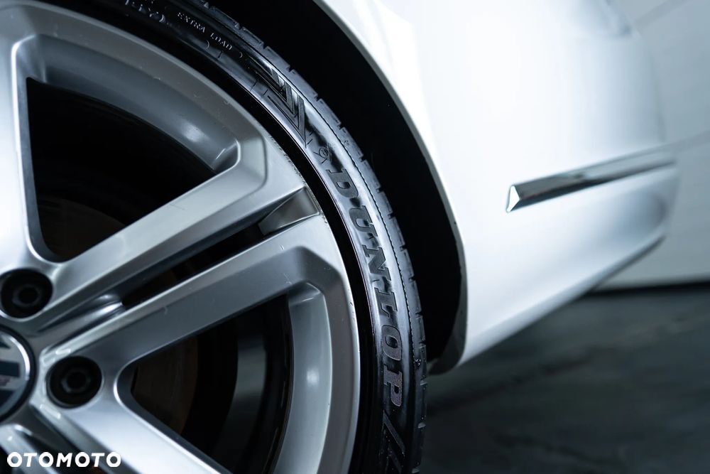 Volkswagen Passat 2.0 TDI DSG BlueMotion Technology R-Line - 9