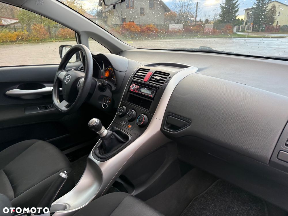 Toyota Auris 1.4 D-4D Edition - 10