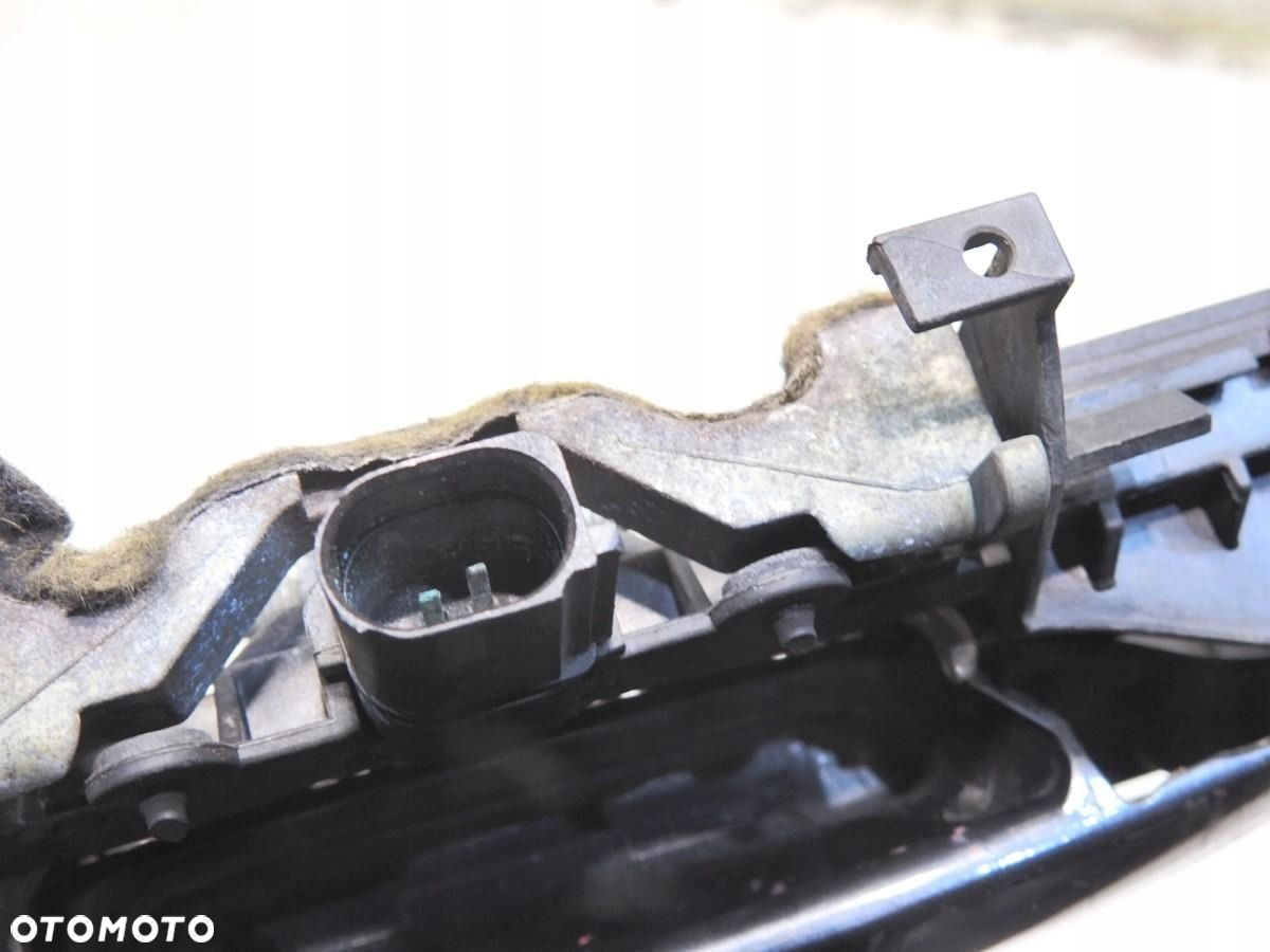 KLAMKA DRZWI LEWY PRZÓD LZ9W AUDI A8 D3 4E0949137 - 7