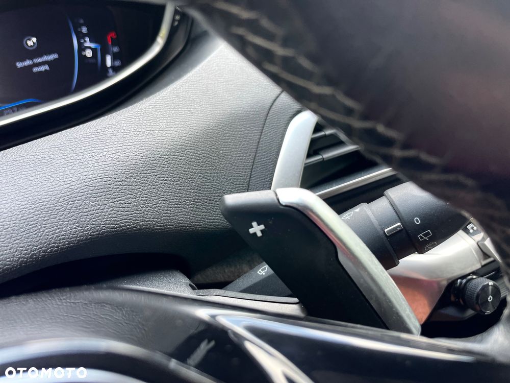 Peugeot 5008 THP 165 EAT6 Allure - 18