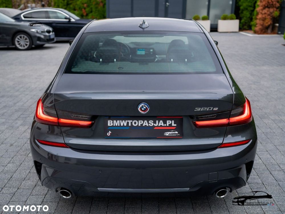 BMW Seria 3 - 13