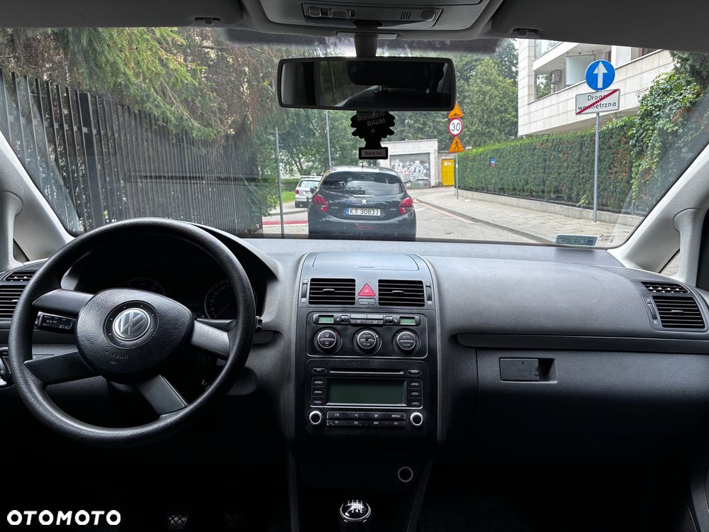 Volkswagen Touran 1.6 FSI - 14