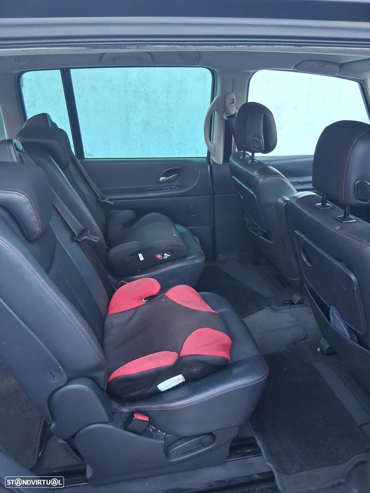 Renault Espace 2.0 dCi Luxe 5L - 6