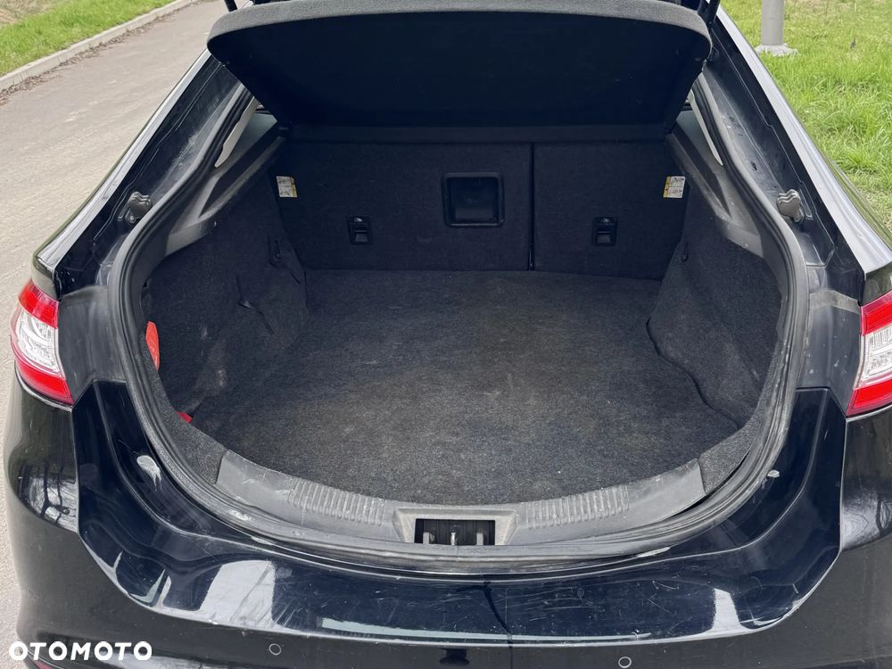 Ford Mondeo 2.0 TDCi STart-Stopp Vignale - 12