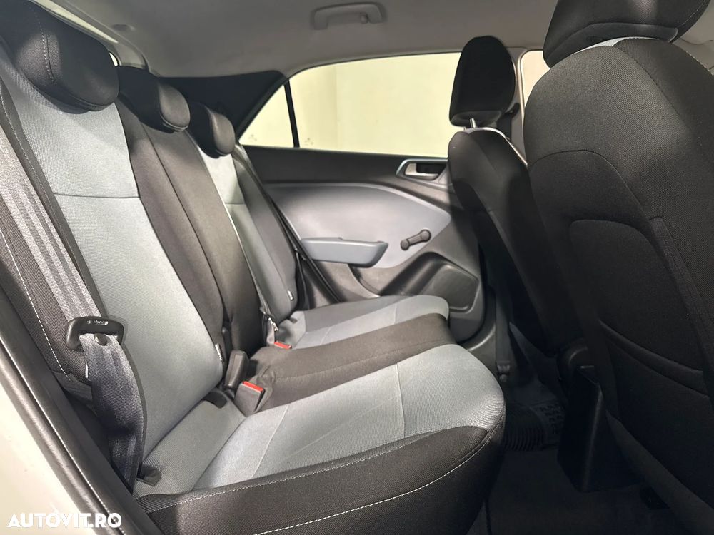 HYUNDAI i20 2020 — imagine 12