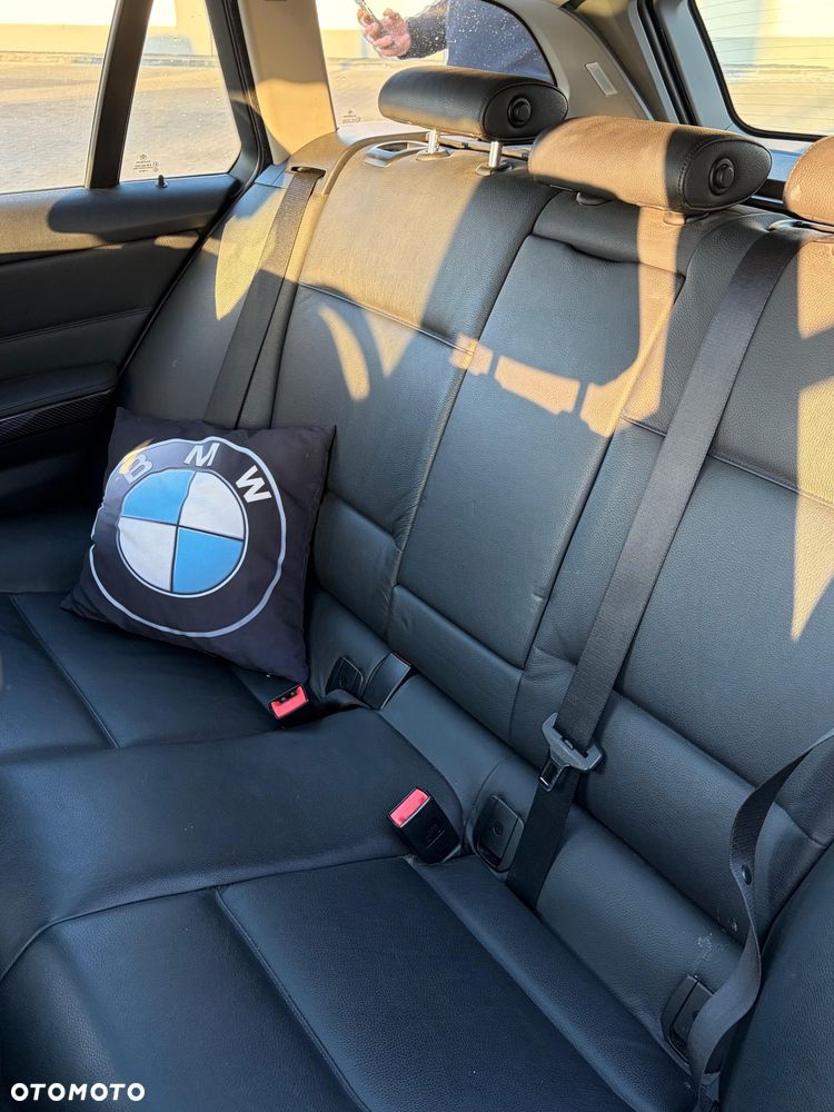 BMW Seria 3 325i - 16