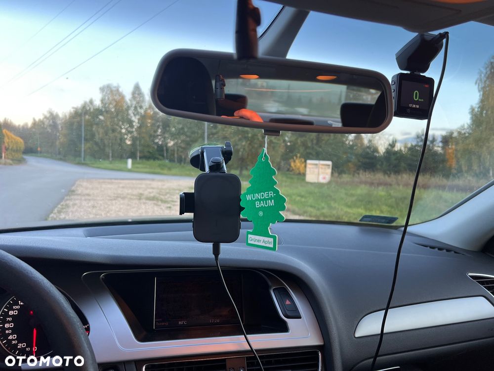 Audi A4 Limousine - 14