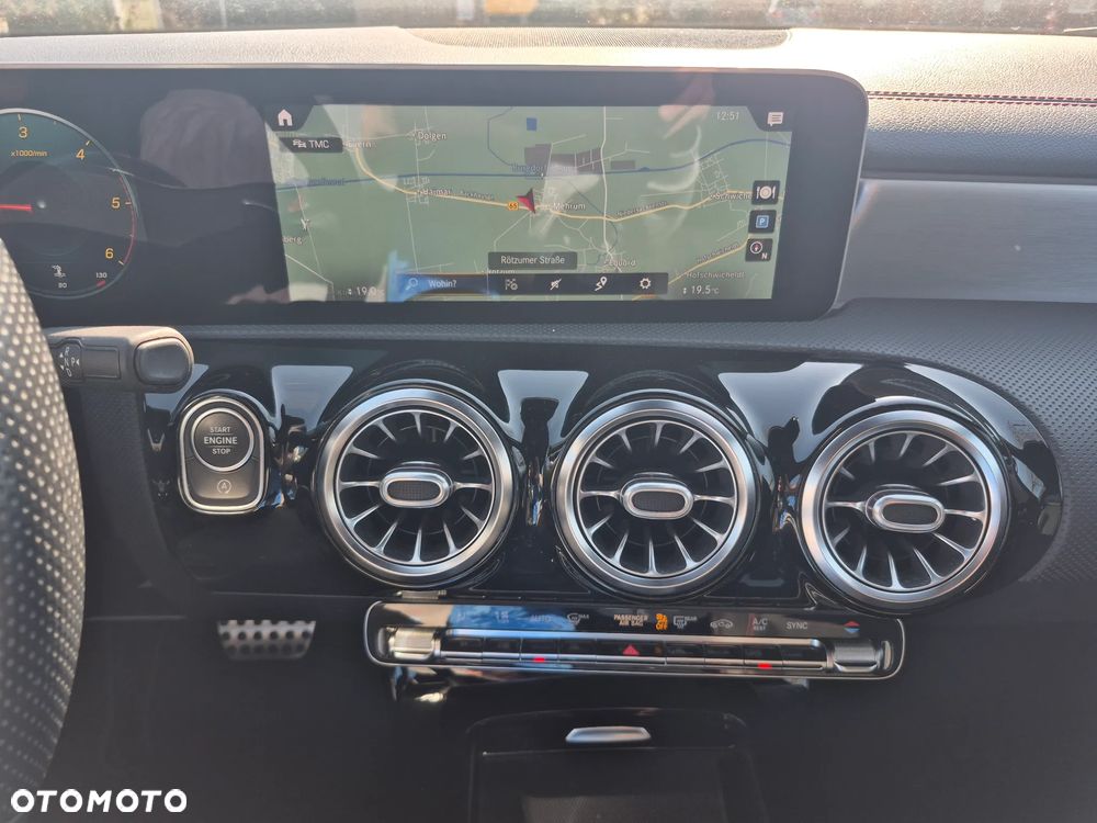 Mercedes-Benz CLA 180 d 7G-DCT AMG Line - 15