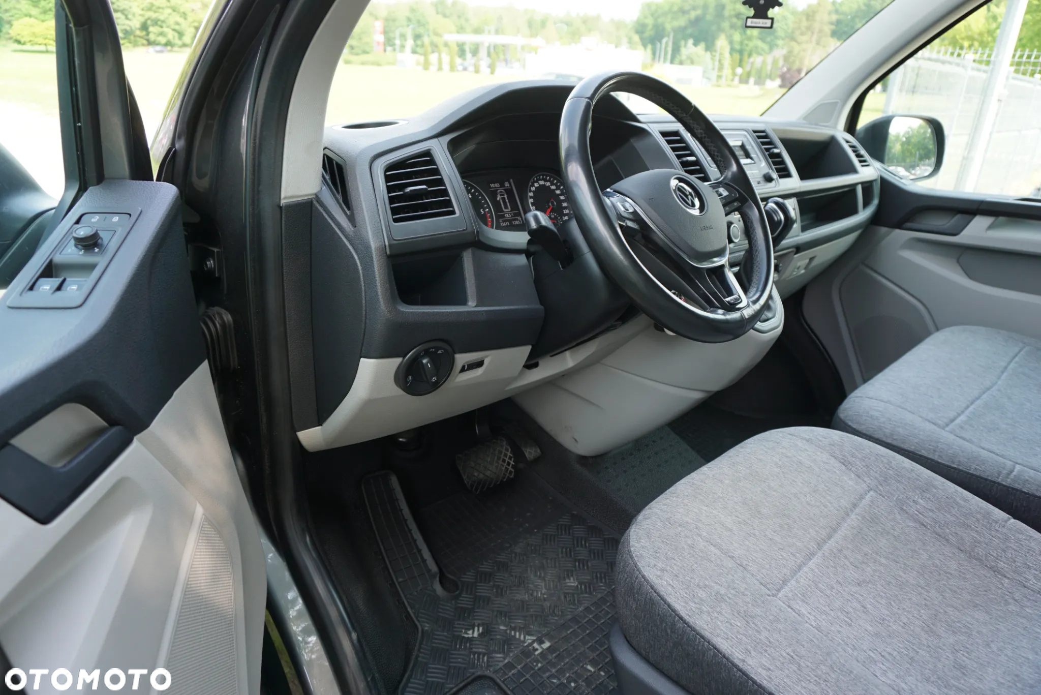 Volkswagen Caravelle 2.0 TDI L2 Highline DSG - 8