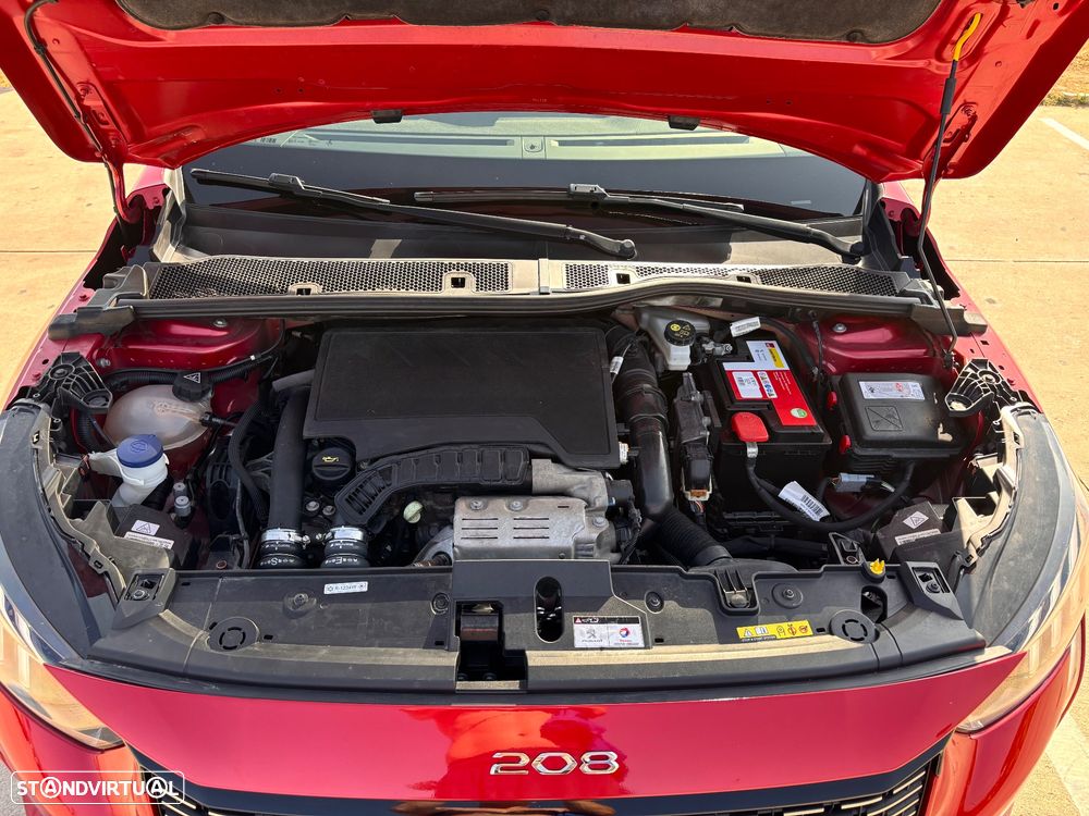Peugeot 208 PureTech 100 EAT8 GT Pack - 23