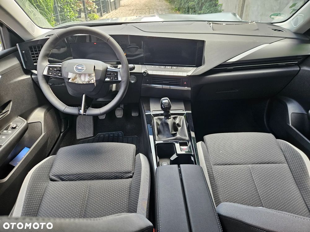 Opel Astra 1.2 Turbo Start/Stop Edition - 22