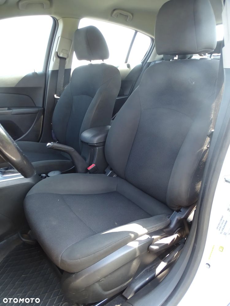 Chevrolet Cruze 1.7TD LT+ - 22