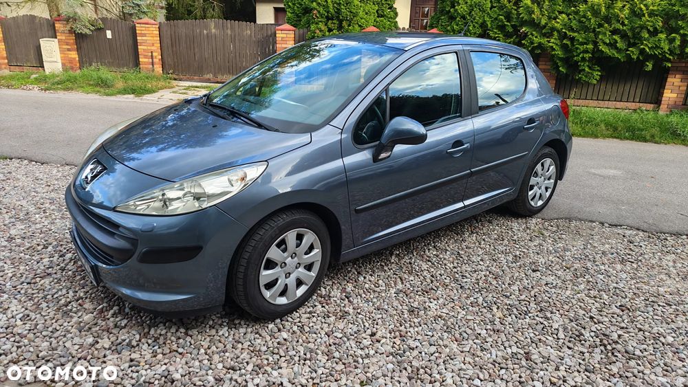 Peugeot 207 1.4 16V Presence - 4