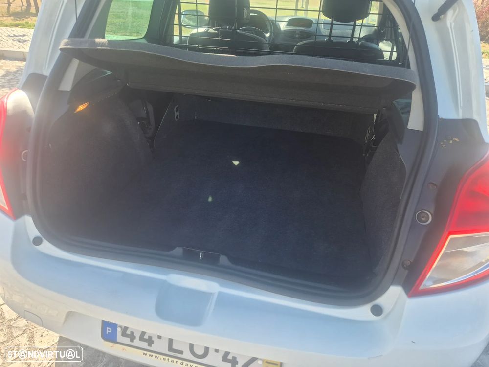 Renault Clio 1.5 DCI - 6