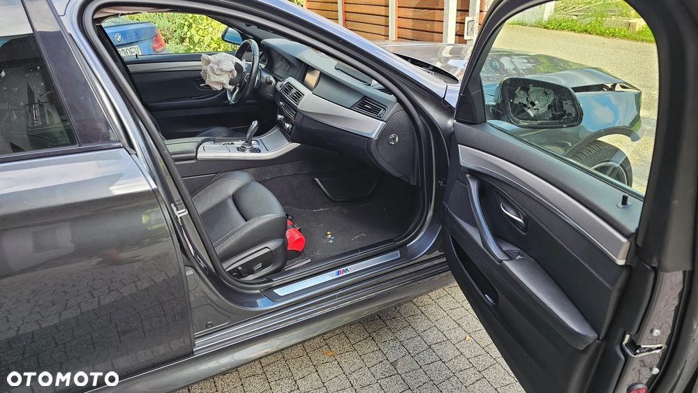 BMW Seria 5 520d xDrive M Sport Edition - 12
