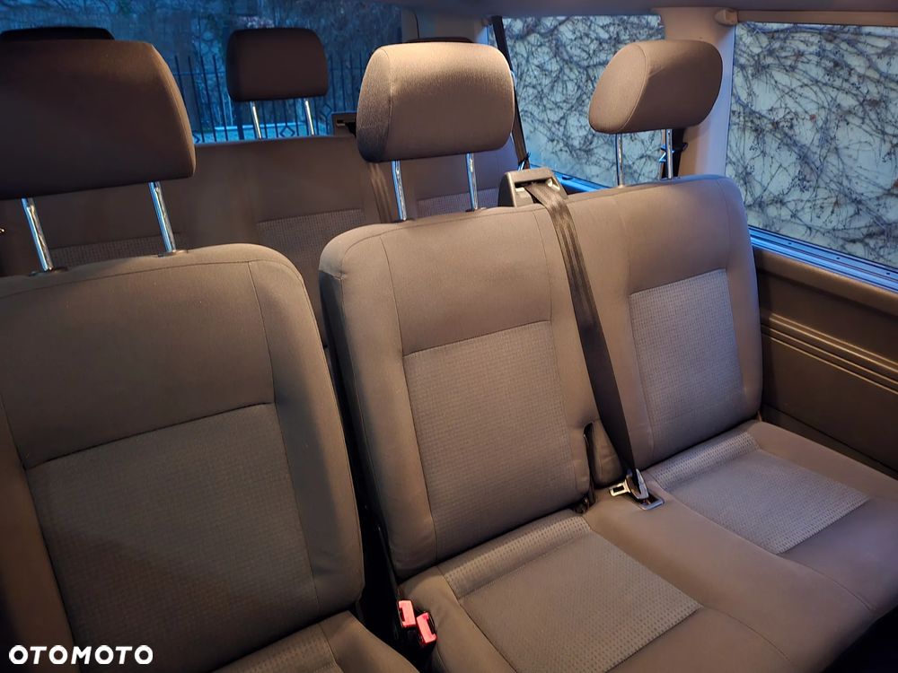 Volkswagen Transporter Caravelle Kurz Autm DPF Comfortline - 23