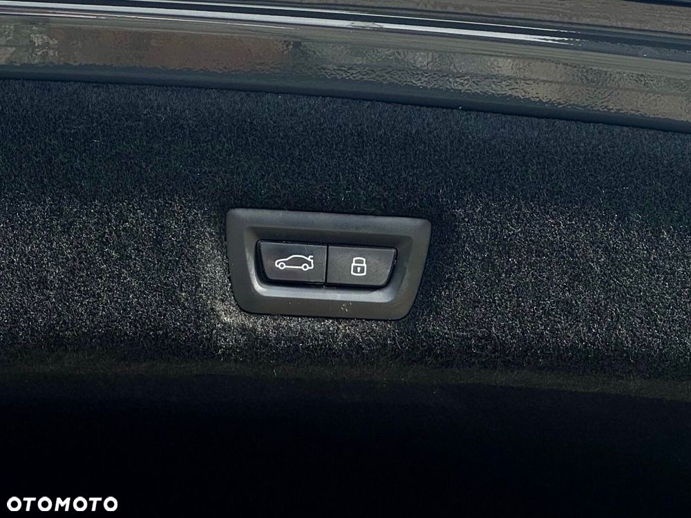 BMW Seria 7 - 13
