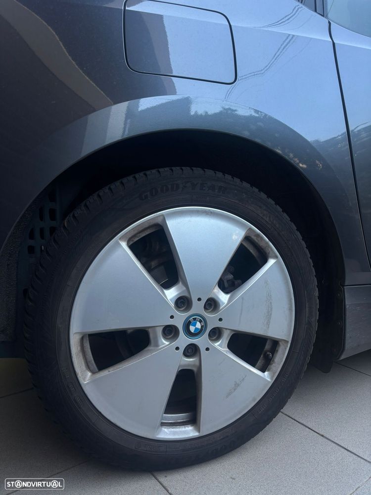 BMW i3 (120 Ah) - 12
