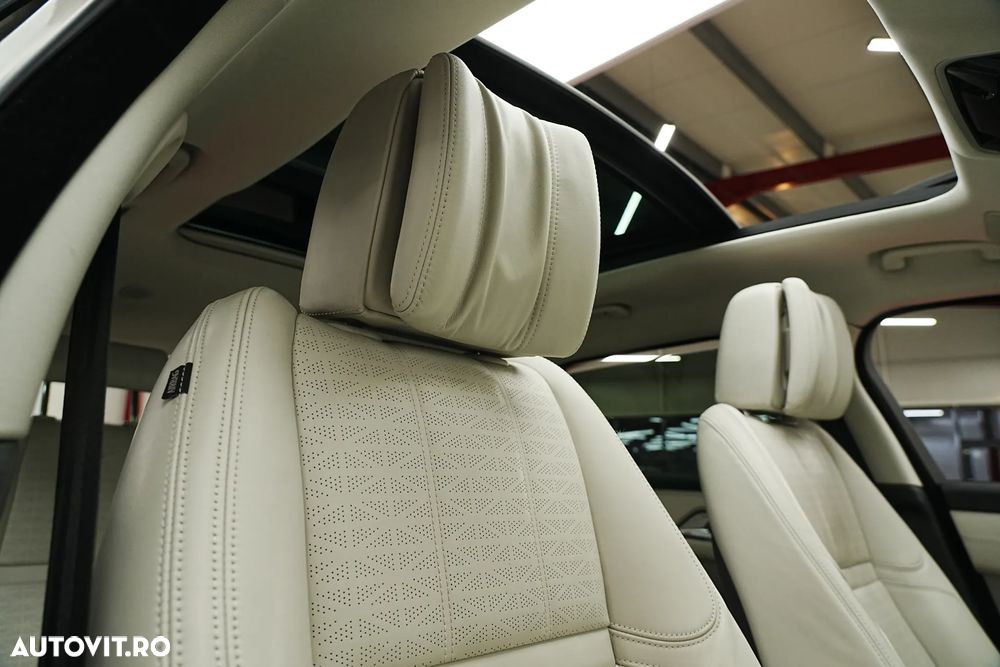 Land Rover Range Rover Velar R-Dynamic 3.0 D300 MHEV Auric Edition - 28