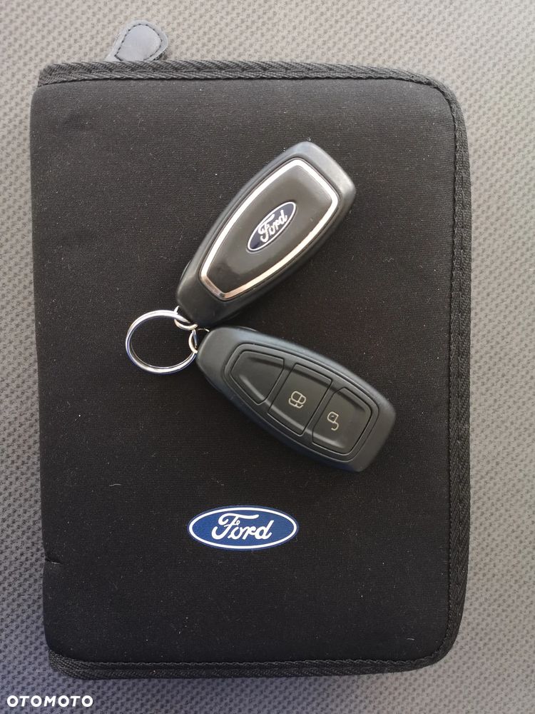 Ford EcoSport 1.5 TDCi TITANIUM - 8