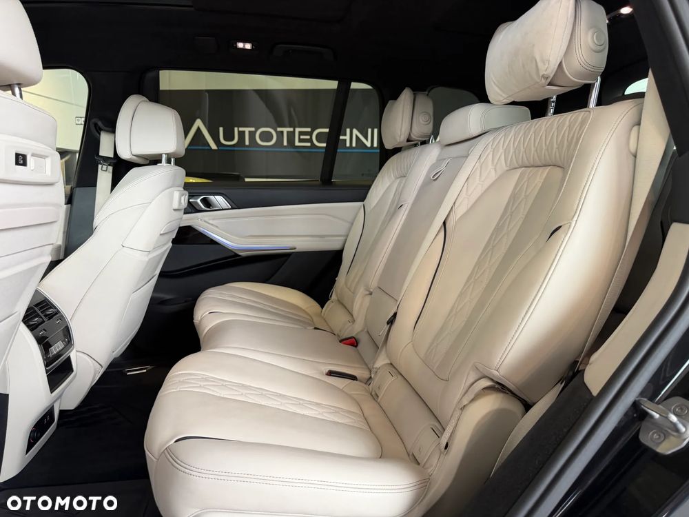 BMW X7 - 19