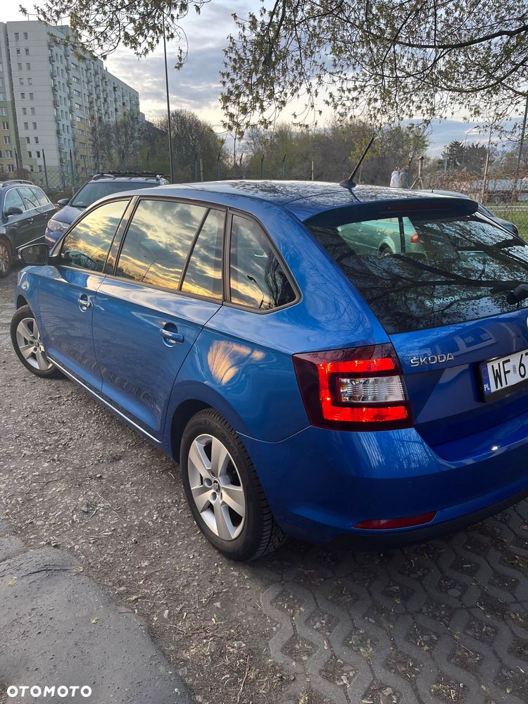 Skoda RAPID Spb 1.0 TSI Drive - 25
