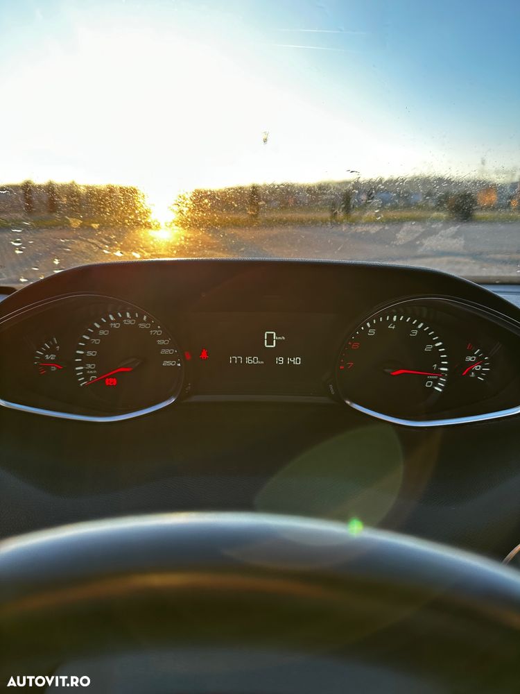 Peugeot 308 125 THP Active - 9