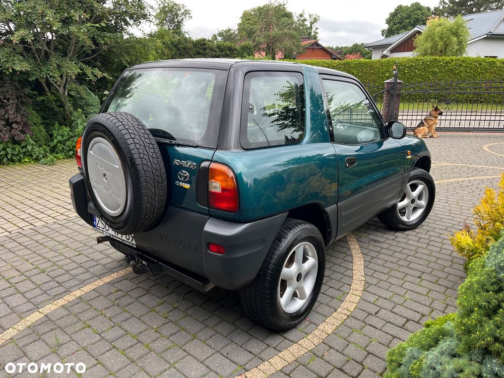 Toyota RAV4 - 3