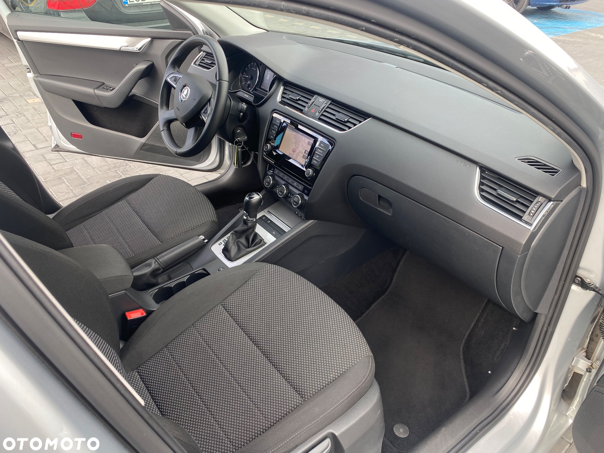Skoda Octavia 1.6 TDI Ambition DSG - 4