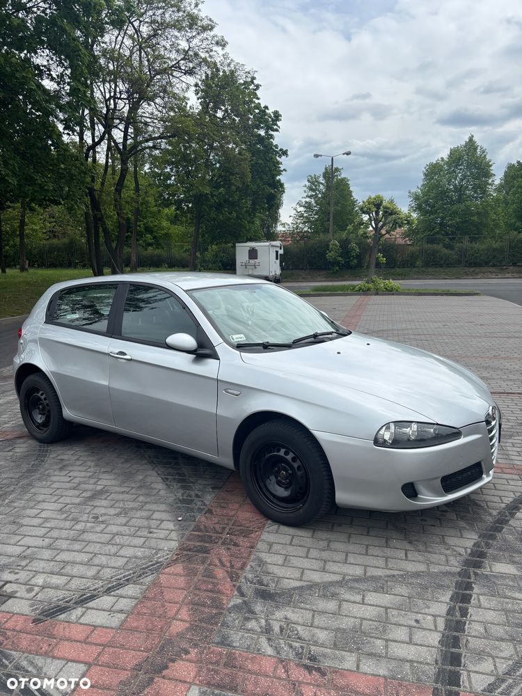 Alfa Romeo 147 1.9 JTD 8V Progression - 3