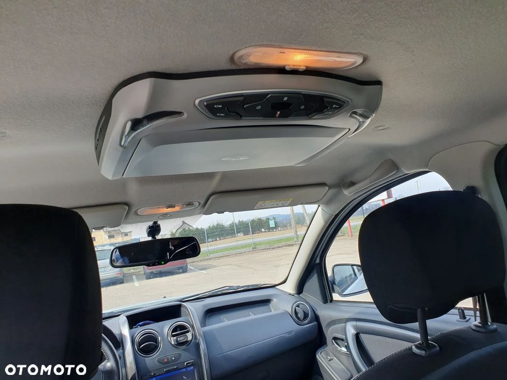 Dacia Duster SCe 115 4x2 Laureate - 12