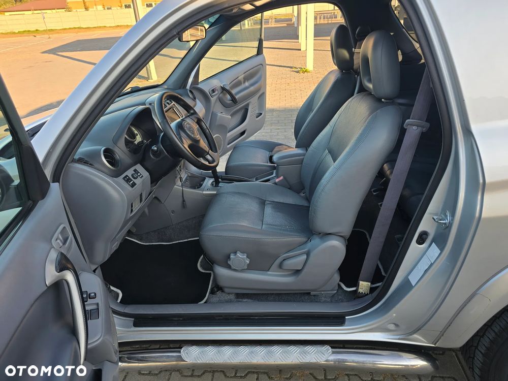 Toyota RAV4 - 17