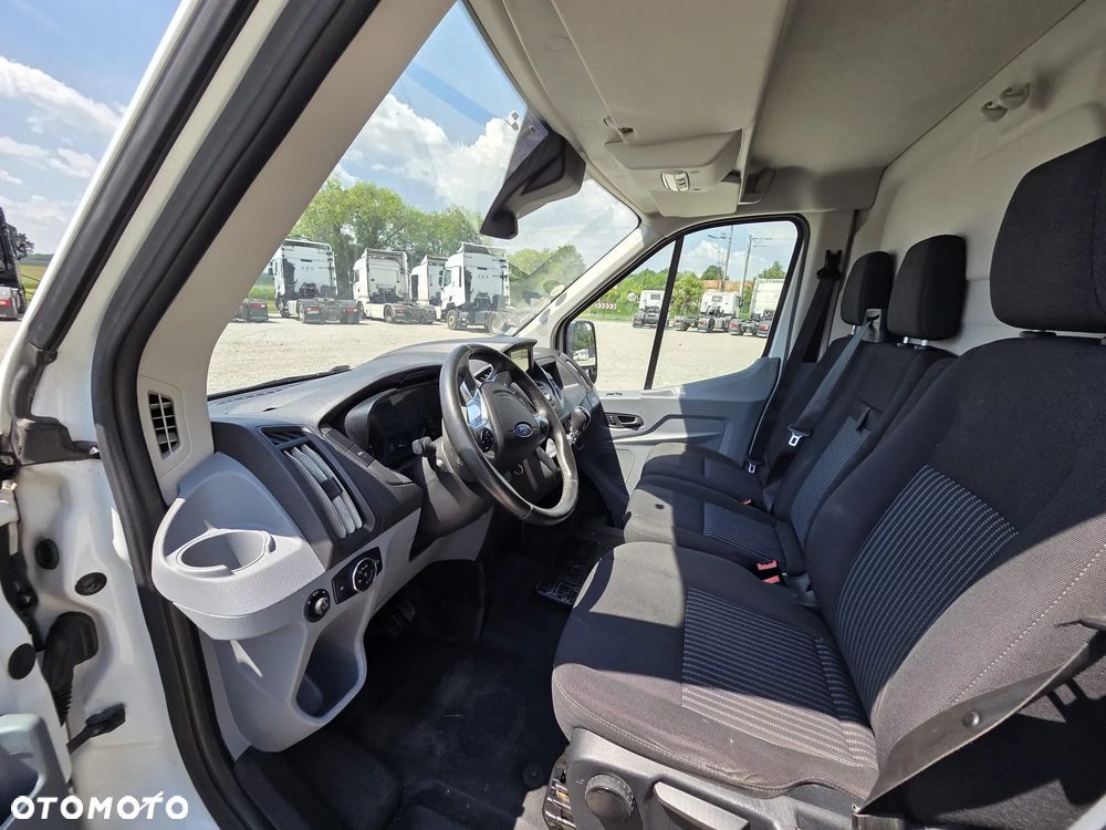Ford Transit - 8
