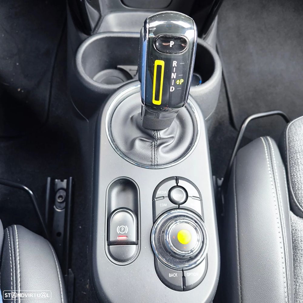 MINI 3 Portas Cooper SE - 16