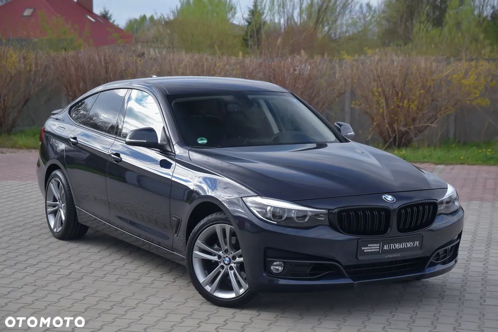 BMW Seria 3 320i xDrive Edition M Sport Shadow - 19