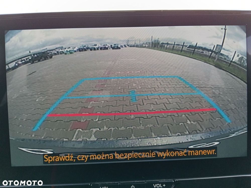 Toyota Corolla 1.8 Hybrid Style - 17