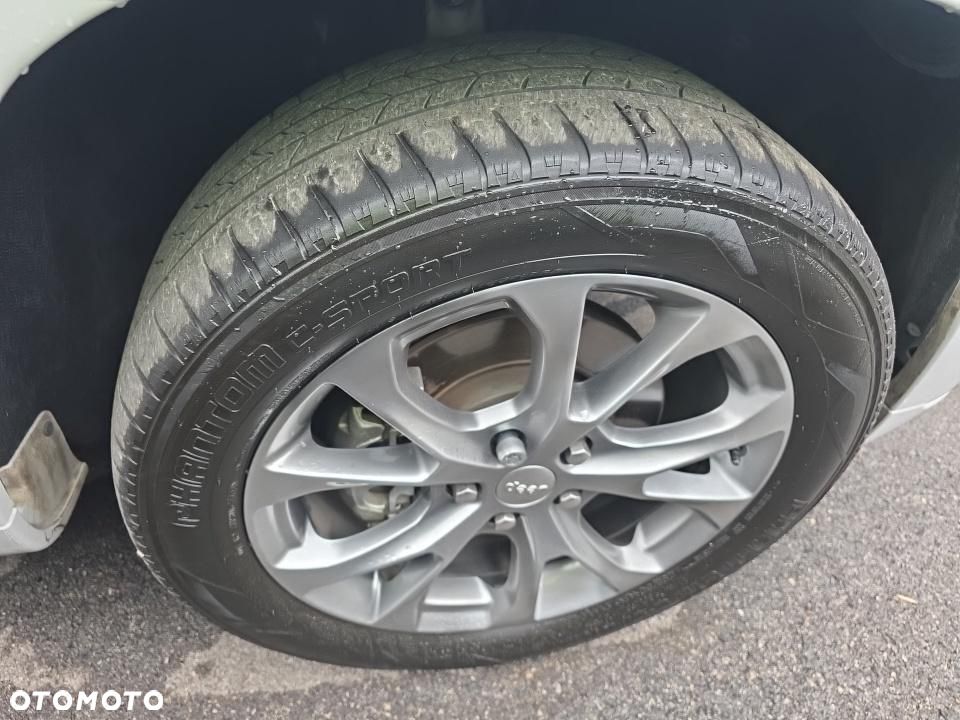 Jeep Grand Cherokee 5.7 V8 Summit - 15