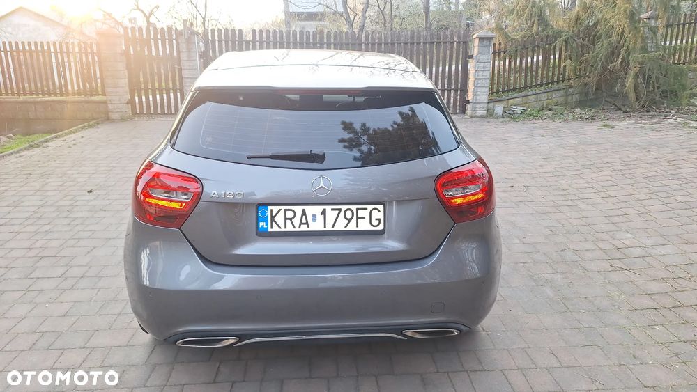 Mercedes-Benz Klasa A 180 7G-DCT Activity Edition - 7