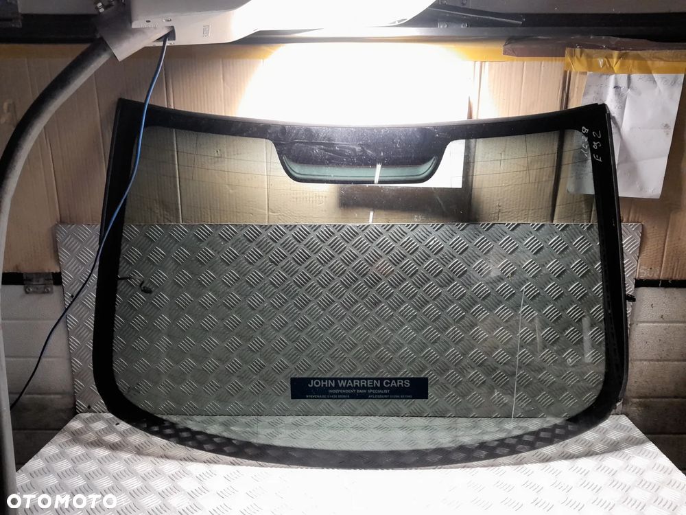 BMW E92 SZYBA TYLNA KAROSERI - 1