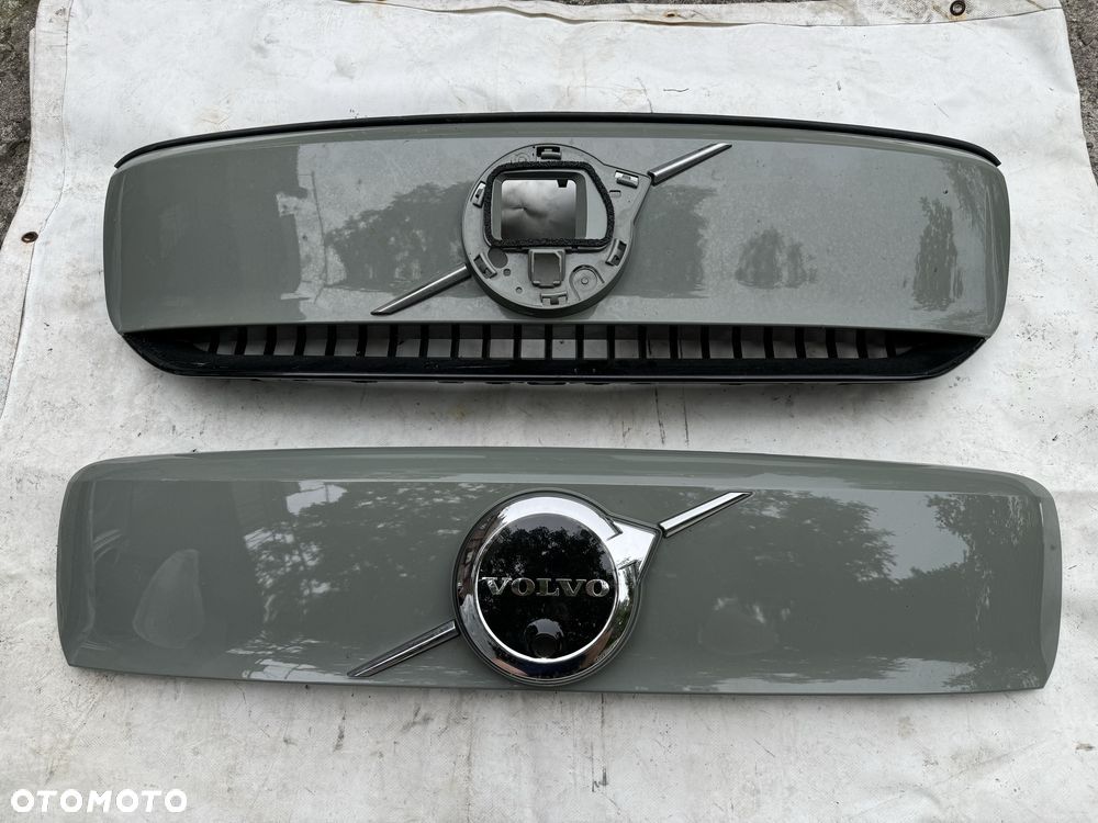 Grill atrapa volvo xc40 C40 P8 elektryk - 1