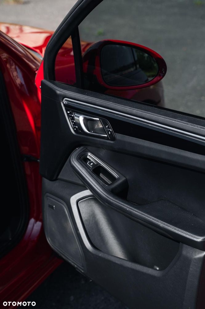 Porsche Macan GTS PDK - 12