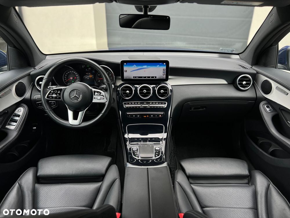 Mercedes-Benz GLC 200 4Matic 9G-TRONIC AMG Line Plus - 28