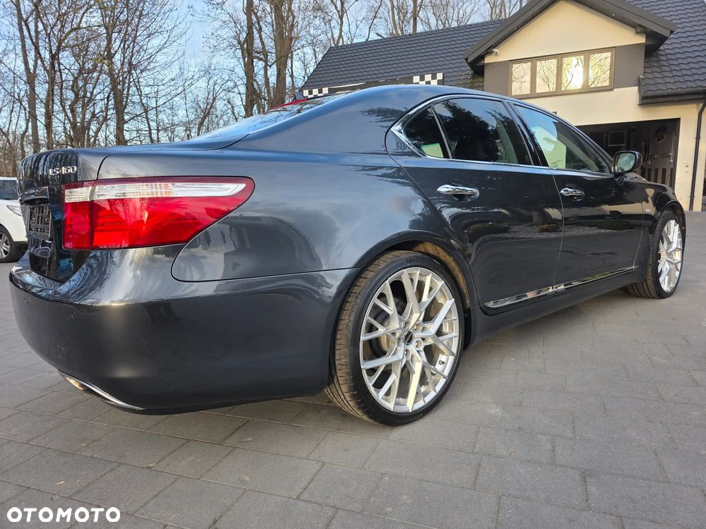 Lexus LS - 10