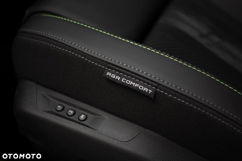 Peugeot 408 1.6 Plug-in Hybrid 240 GT Exclusive e-DCS7 - 15