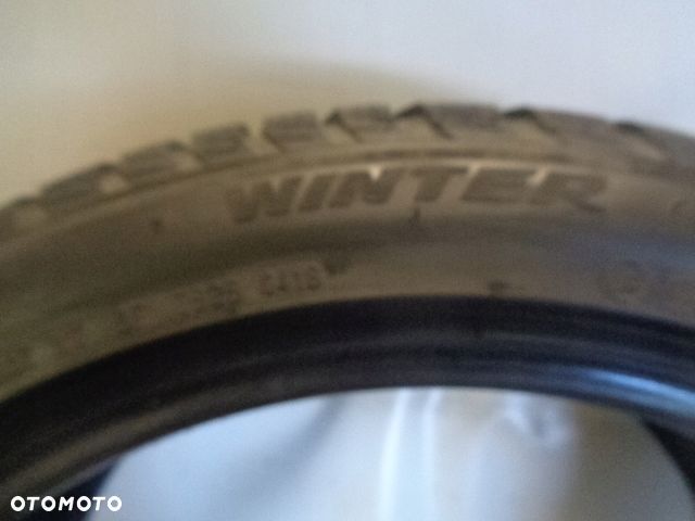 PIRELLI WINTER SOTTOZERO 3 265/40R20 104V - 12