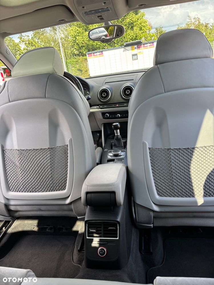Audi A3 3-drzwiowe 1.4 TFSI S line Sportpaket - 15