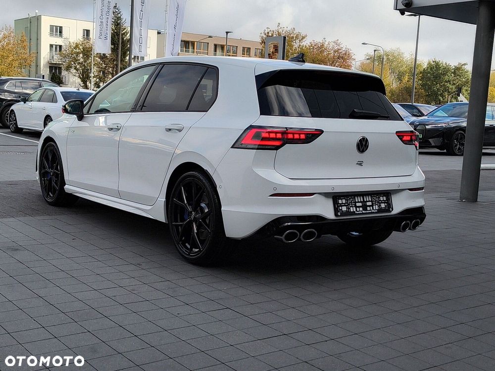 Volkswagen Golf 2.0 TSI 4Motion R DSG - 6