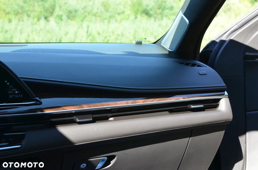 Cadillac Escalade - 40
