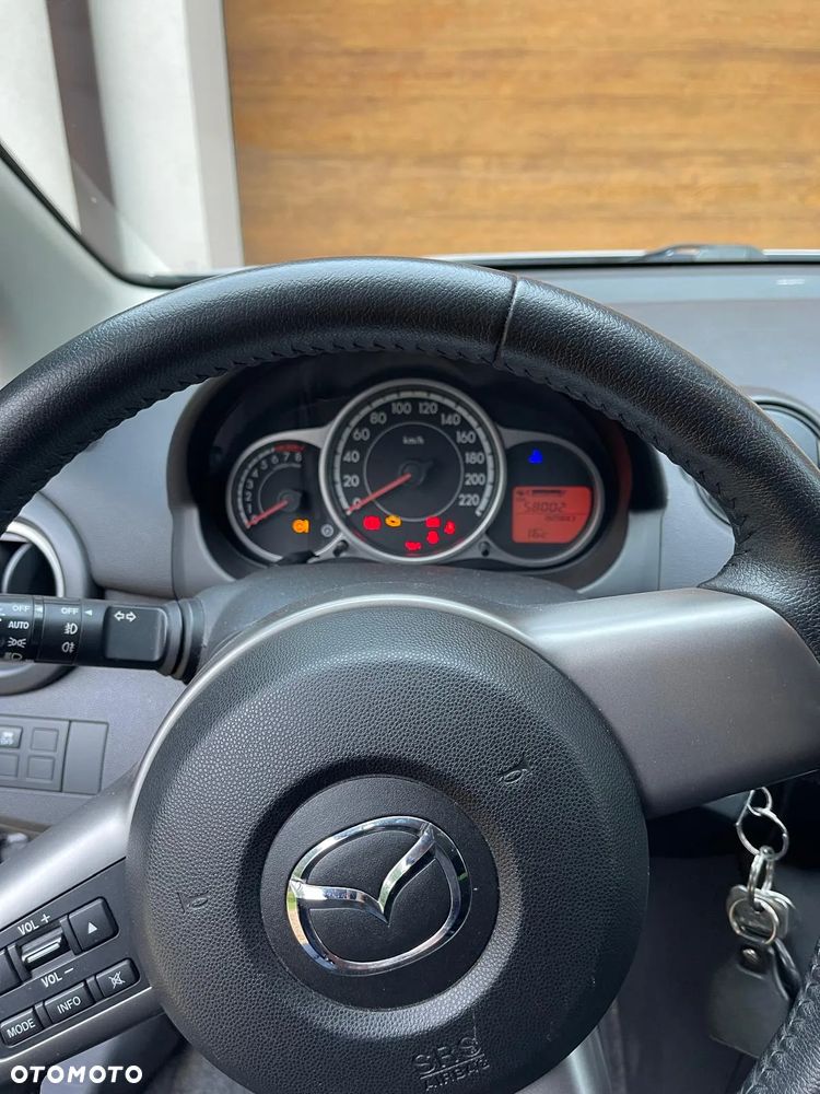 Mazda 2 1.3 Navi + - 7