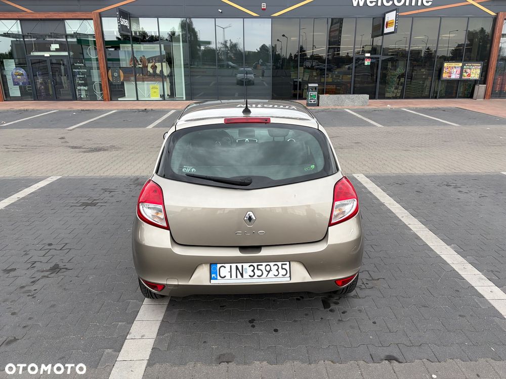 Renault Clio 1.2 16V Dynamique - 4